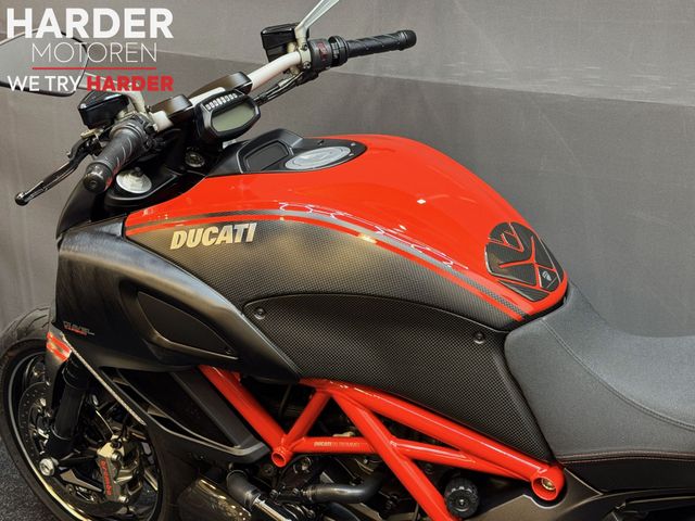 ducati - diavel-carbon