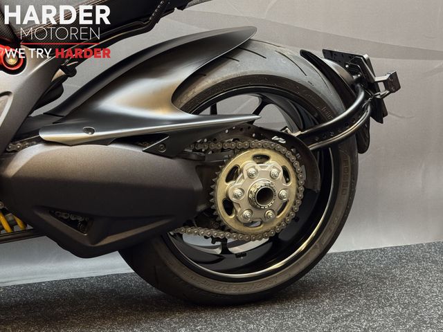 ducati - diavel-carbon