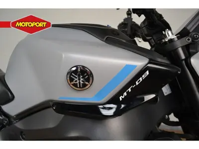 YAMAHA MT 09 – foto 2