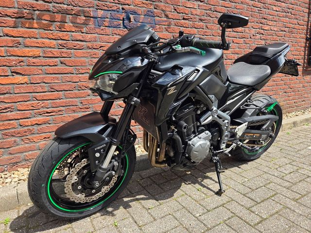 kawasaki - z900