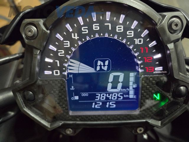 kawasaki - z900