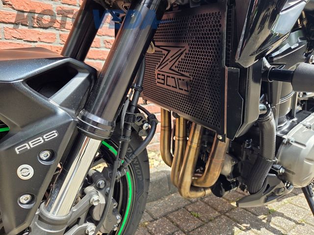 kawasaki - z900