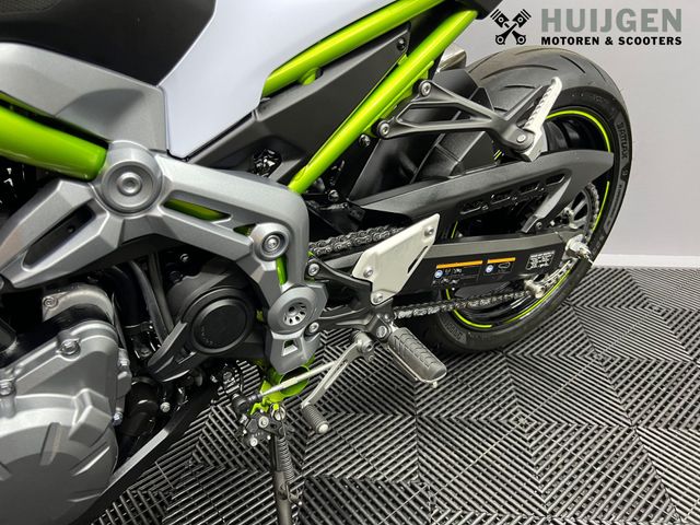 kawasaki - z900