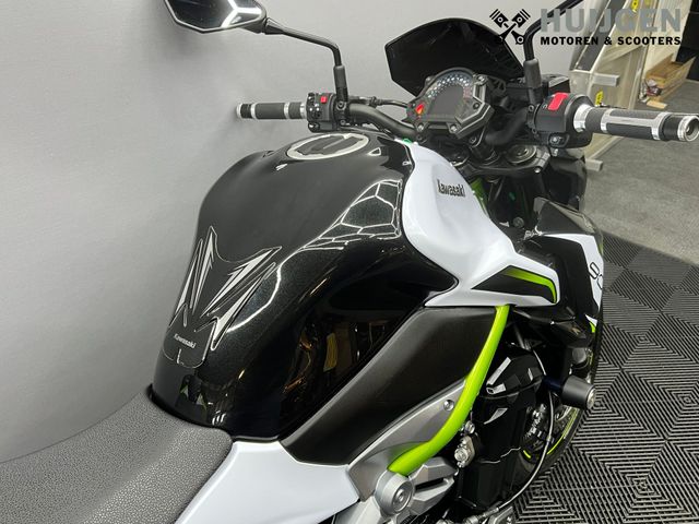kawasaki - z900