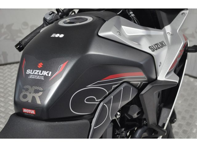 suzuki - gsx-8r