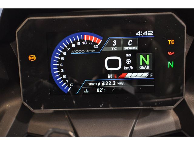 suzuki - gsx-8r