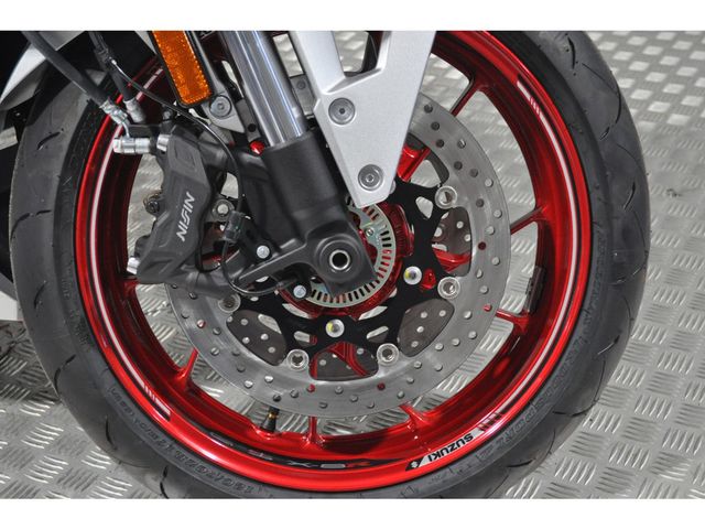 suzuki - gsx-8r