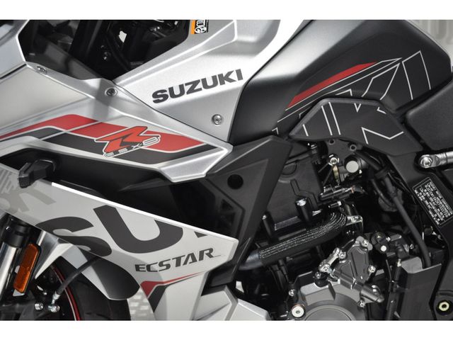 suzuki - gsx-8r