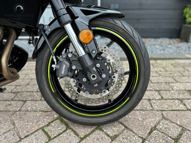 kawasaki - versys-650-grand-tourer