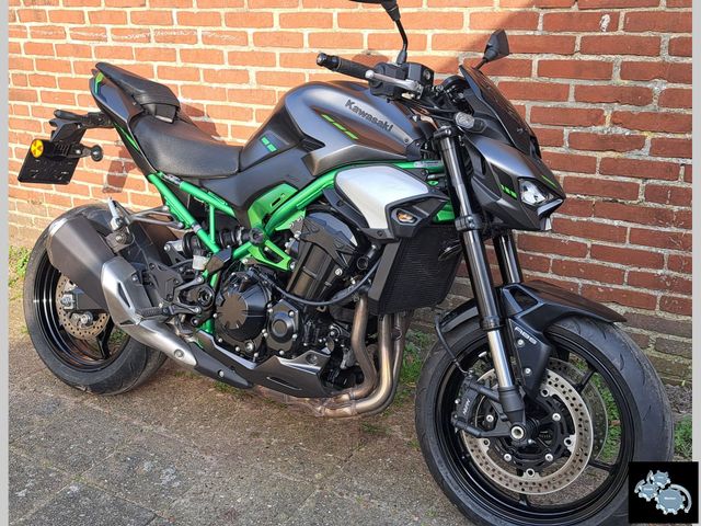 kawasaki - z900