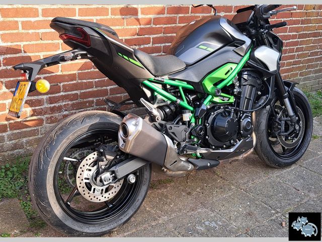 kawasaki - z900