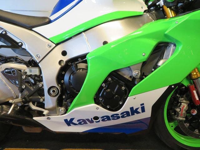 kawasaki - ninja-zx-10r-40th-anniversary-edition
