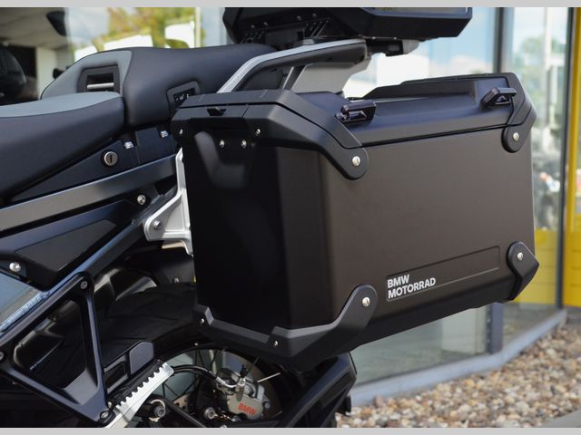 bmw - r-1300-gs-adventure-triple-black