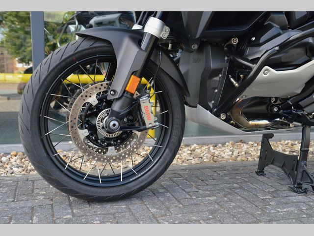 bmw - r-1300-gs-adventure-triple-black