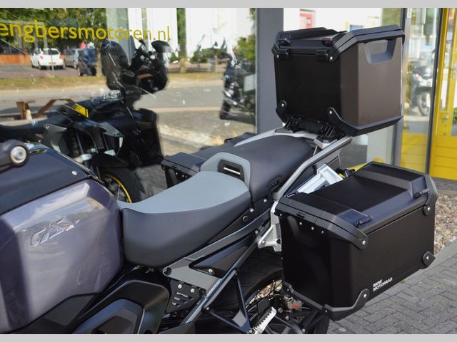 bmw - r-1300-gs-adventure-triple-black