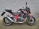 HONDA CB 750 HORNET