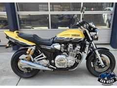 YAMAHA XJR 1300