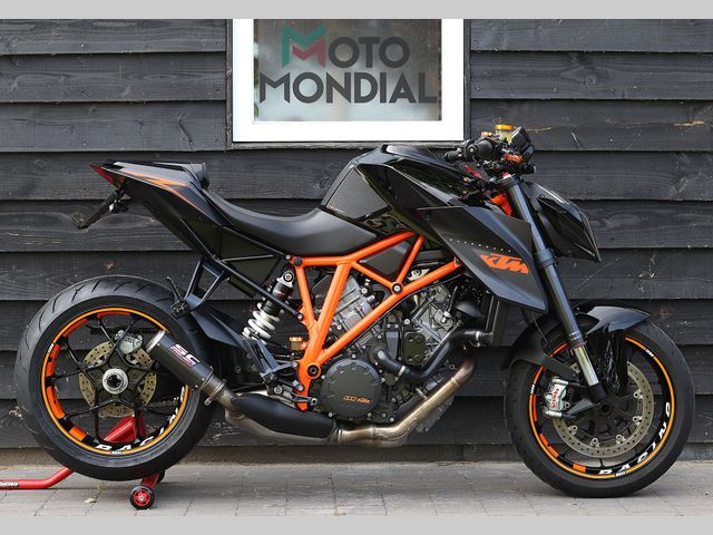 ktm - 1290-super-duke-r