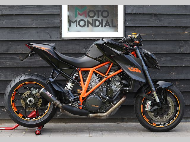 ktm - 1290-super-duke-r