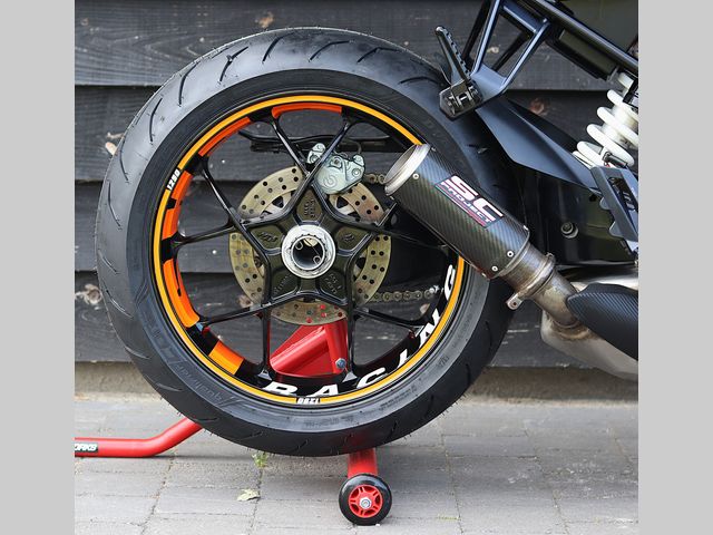 ktm - 1290-super-duke-r