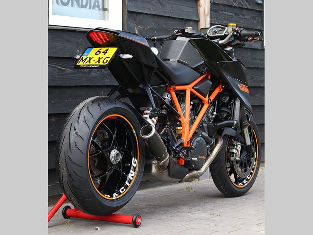 ktm - 1290-super-duke-r