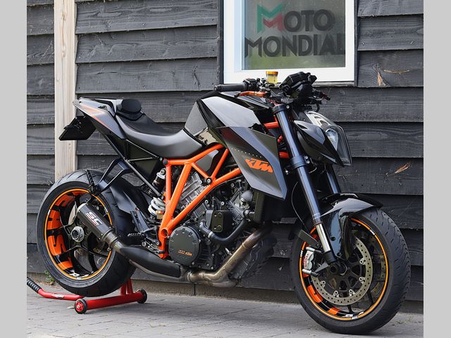 ktm - 1290-super-duke-r