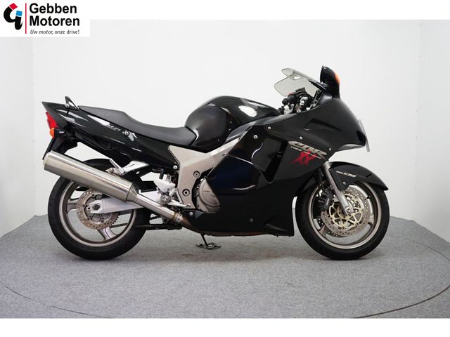 honda - cbr-1100--xx-super-blackbird