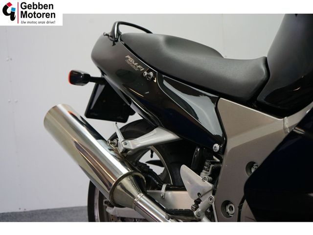 honda - cbr-1100--xx-super-blackbird
