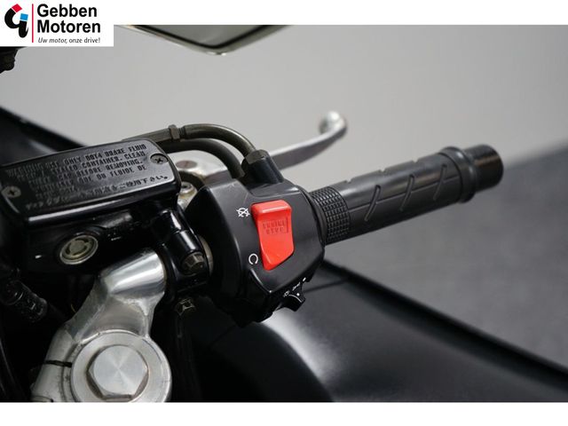 honda - cbr-1100--xx-super-blackbird