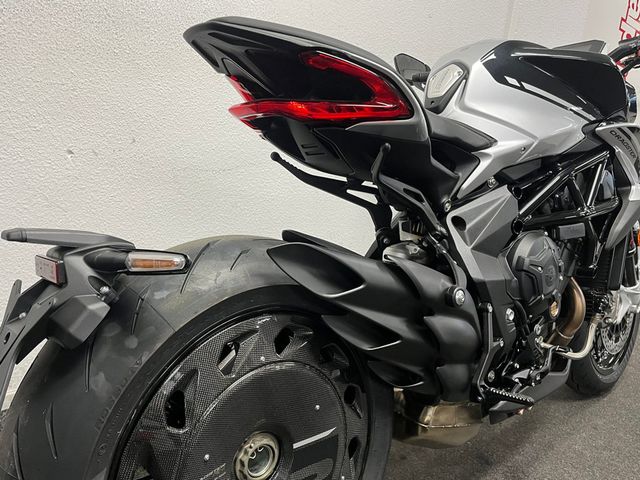 mv-agusta - dragster-800-rr