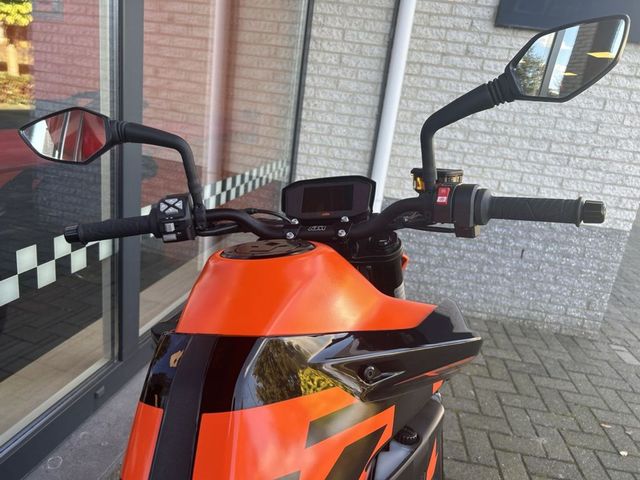 ktm - 890-duke-gp