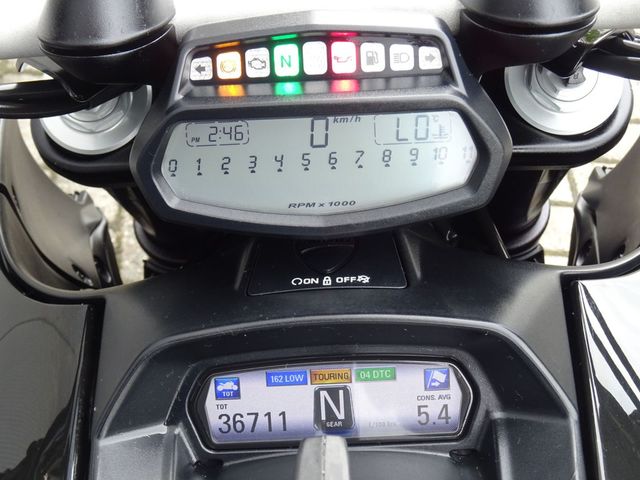 ducati - diavel