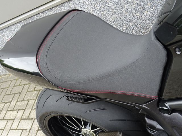 ducati - diavel