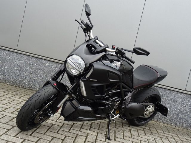 ducati - diavel