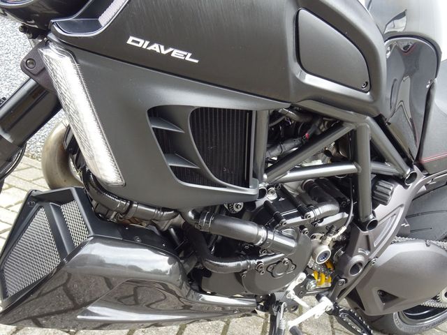 ducati - diavel
