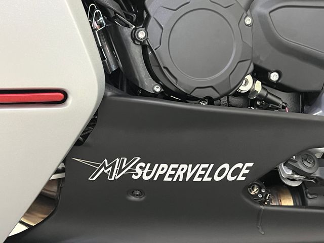 mv-agusta - superveloce-800-ago