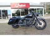 HARLEY-DAVIDSON ROAD KING FLHR