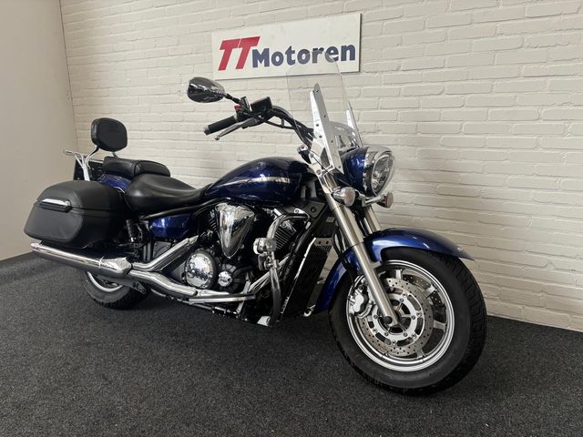 yamaha - xvs-1300-a-midnight-star