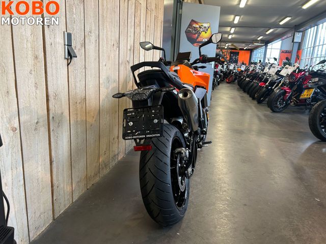 ktm - 790-duke