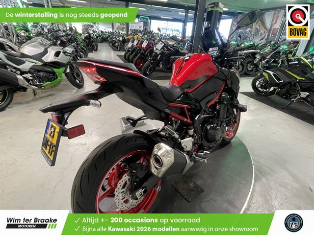 kawasaki - z900