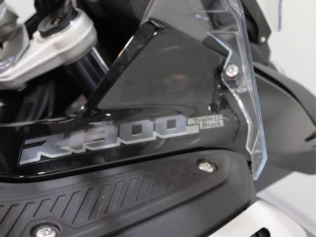 bmw - r-1300-gs-adventure