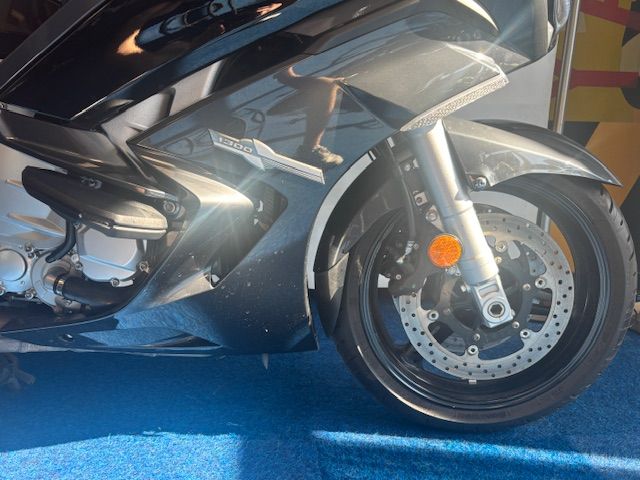 yamaha - fjr-1300