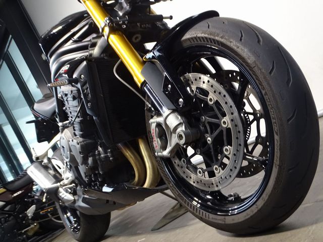 triumph - speed-triple-1200-rs