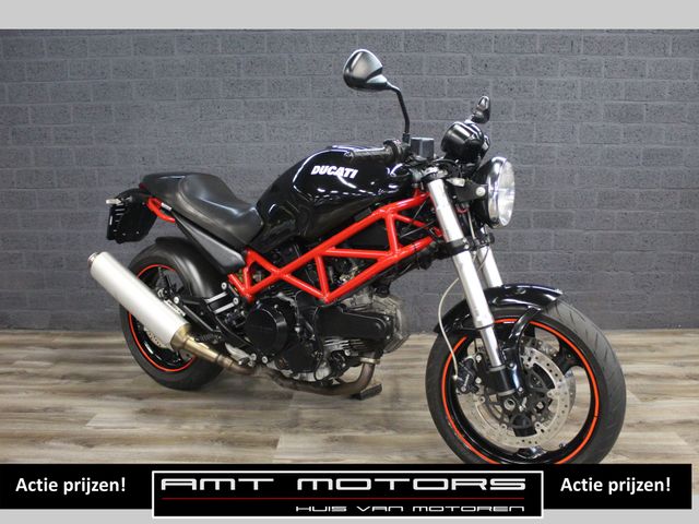 ducati - monster-695