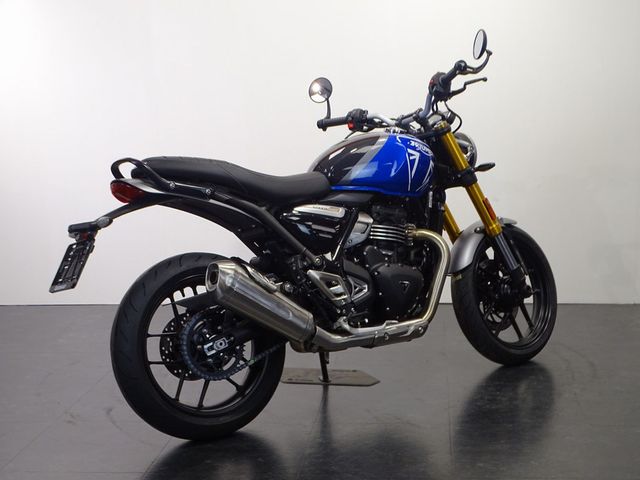 triumph - speed-400