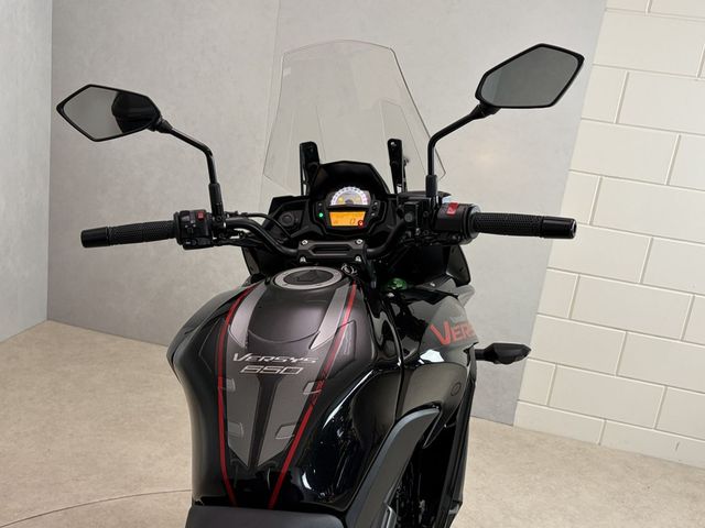 kawasaki - versys-650-grand-tourer