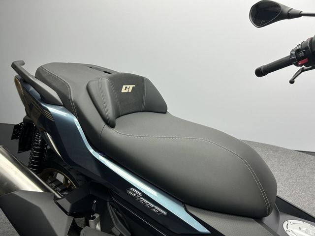 bmw - c-400-gt