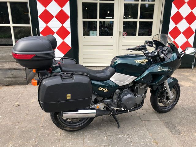 triumph - sprint-900