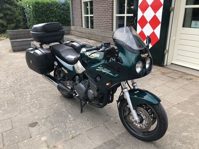 triumph - sprint-900