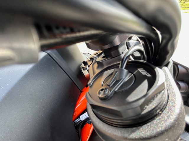 ktm - 1390-super-duke-r-evo